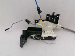 MERCEDES-BENZ Mercedes CLA W117 C117 front right door lock RHD A0997202401 door lock RHD — thumbnail 10