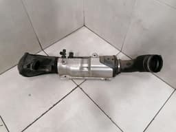 BMW BMW i8 hybrid intake pipe 13718639010 intake hose charging air — thumbnail 7