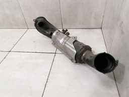BMW BMW i8 hybrid intake pipe 13718639010 intake hose charging air — thumbnail 8