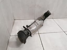 BMW BMW i8 hybrid intake pipe 13718639010 intake hose charging air — thumbnail 9