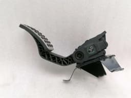 MERCEDES-BENZ Mercedes CLA W117 C117 Throttle Pedal (Electrical) A2463001904 Throttle Pedal — thumbnail 9