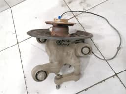 MERCEDES-BENZ Mercedes CLA W117 C117 Right Rear Hub A2463503641 Wheel Bearing Case Rear Right — thumbnail 9