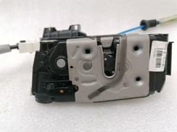 MERCEDES-BENZ Mercedes CLA W117 C117 rear right door lock A2047302835 door lock rear right — thumbnail 7