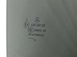 MERCEDES-BENZ Mercedes CLA W117 right rear door glass A1177350210 door window rear right — thumbnail 5