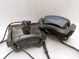 MERCEDES-BENZ Mercedes CLA W117 C117 front brake caliper A0004213981 brake caliper front set — thumbnail 2