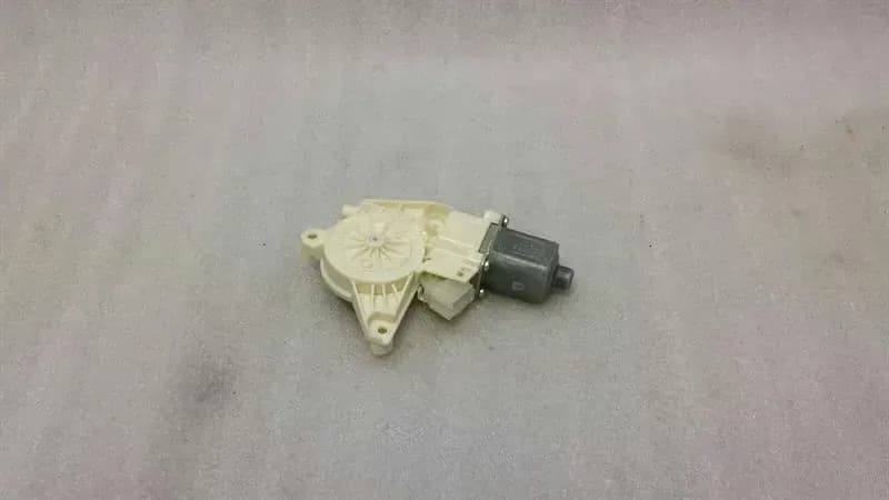 Mercedes C Class W204 Door Window Motor A2048200242 Window Regulator Motor Left