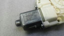 MERCEDES-BENZ Mercedes C Class W204 Door Window Motor A2048200242 Window Regulator Motor Left — thumbnail 6