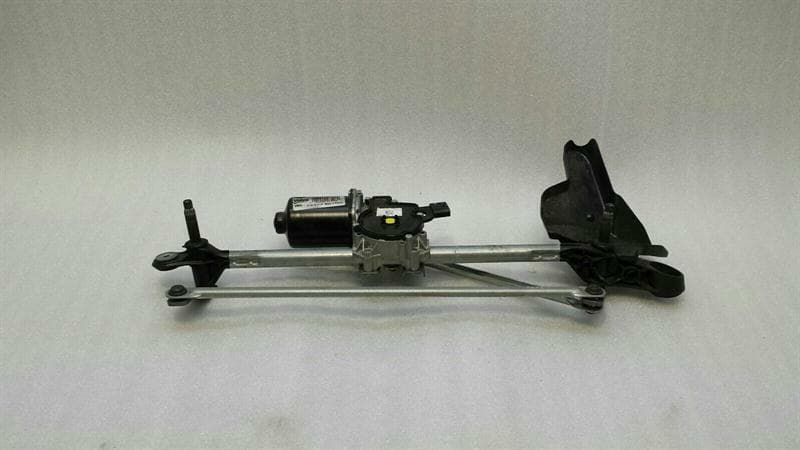 BMW BMW 1 Series F20 F30 Front Wiper Engine 7267504 RHD RIGHT HAND DRIVE