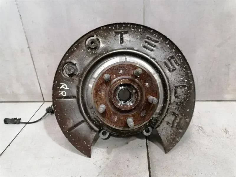 Tesla Model S 75 Right Rear Hub 1042507-00-B Wheel Bearing Housing Rear Right