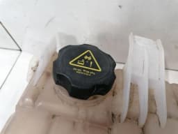 TESLA Tesla Model S 75 Expansion Tank 1036124-00-O Expansion Tank Coolant — thumbnail 2