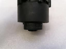 TESLA Tesla Model S 75 Additional Cooling Pump 1035348-00-F Coolant Pump Pump — thumbnail 8