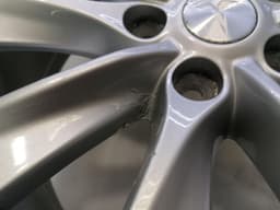 TESLA Tesla Model S 75 Alloy Wheel 1059337-00-A 19X 8J ET40 Alloy Wheel — thumbnail 3