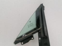 TESLA Tesla Model S 75 Left Front 1/4 Glass 6006644-00-J Door Panel 1/4 Front Left — thumbnail 2