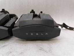 TESLA Tesla Model S 75 brake caliper rear 1097417-00-A brake caliper rear — thumbnail 2