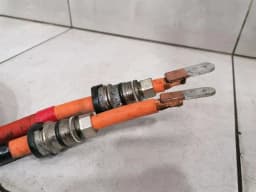 TESLA Tesla Model S 75 Drive Splitter Cable 1055868-10-D Wiring Harness 1055868-10-D — thumbnail 5