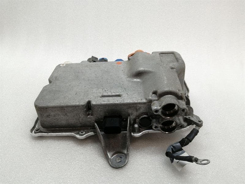 TESLA Tesla Model S 75 Engine ECU 1059891-00-C Engine Control Unit GEN 3 Junction Box