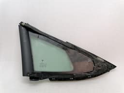 TESLA Tesla Model S 75 Right Rear Quarter Glass 1051821-99-A Door Window 1⁄4 Rear RE — thumbnail 4