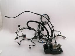 TESLA Tesla Model S 75 door lock front right 6008912-00-C door lock right front — thumbnail 1