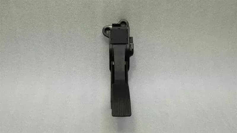 Mercedes R Class W251 W164 X164 Gas Pedal (Electrical) A1643000004 Accelerator Pedal