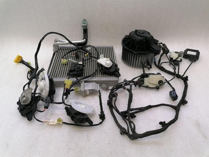 TESLA MODEL S 75 HEATER BLOWER 1097814-00-A RIGHT HAND DRIVE RHD