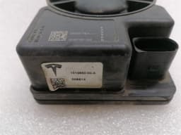 TESLA Tesla Model S 75 Alarm ECU 1015860-00-A Siren Alarm Horn Alarm System — thumbnail 2