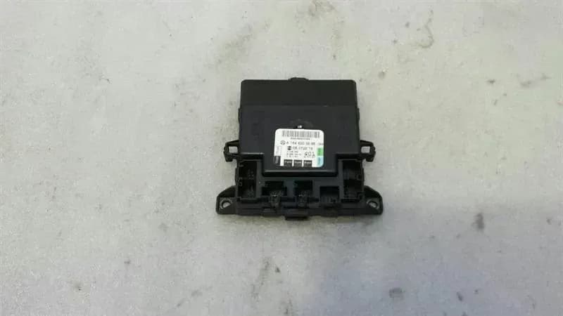MERCEDES-BENZ Mercedes R Class W251 FRH Door Module A1648203885 Door Control Unit Front Right