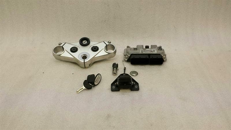 BMW BMW F800GT Engine ECU Set 8545091 Engine Control Unit Set