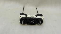 AUDI Audi A1 8X Auto Climate Control 8X0820045A Climate Control Panel — thumbnail 5