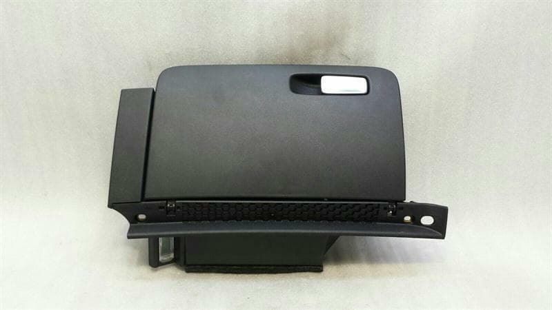 AUDI Audi A1 8X Glovebox 8X2857035 RHD RIGHT HANDLEBAR