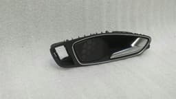 AUDI Audi A1 8X S1 right door inner handle 8X0837020E interior door handle right — thumbnail 8