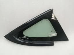 TESLA Tesla Model 3 Long Range Right Rear Quarter Glass 1514979-01-B Door Panel 1/4 Re — thumbnail 1