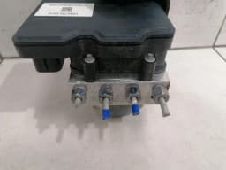 TESLA TESLA MODEL 3 LONG RANGE A.B.S Pump 1044745-00-B ABS Pump HYDRAULIC BLOCK — thumbnail 4