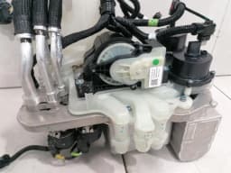 TESLA TESLA MODEL 3 LONG RANGE 1523007-00-E SUPERMANIFOLD Coolant Assembly behälter — thumbnail 2