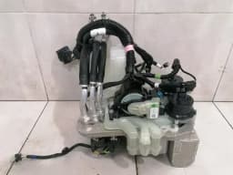 TESLA TESLA MODEL 3 LONG RANGE 1523007-00-E SUPERMANIFOLD Coolant Assembly behälter — thumbnail 1