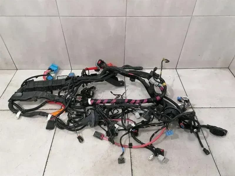 TESLA TESLA MODEL 3 FRONT COMPARTMENT WIRING LOOM 2567964-07-C RIGHT HAND DRIVE RHD