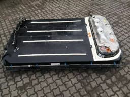 TESLA TESLA MODEL 3 LONG RANGE LiOn BATTERY COMPLETE 1522312-00-G BATTERY LIFT — thumbnail 1