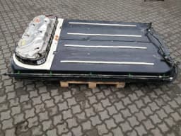 TESLA TESLA MODEL 3 LONG RANGE LiOn BATTERY COMPLETE 1522312-00-G BATTERY LIFT — thumbnail 3