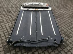 TESLA TESLA MODEL 3 LONG RANGE LiOn BATTERY COMPLETE 1522312-00-G BATTERY LIFT — thumbnail 4