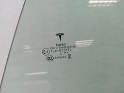 TESLA Tesla Model 3 Long Range Left Rear Door Glass 1077904-99-C Rear Door Glass Li — thumbnail 5