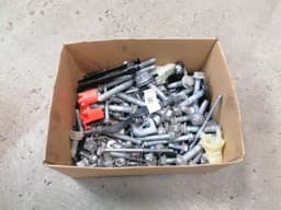 TESLA TESLA MODEL 3 STANDARD RANGE SCREENS BOLTS FROM ONE CAR SET SCREWS — thumbnail 3