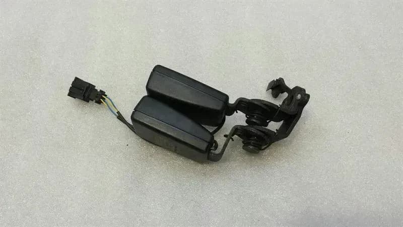 AUDI Audi A3 8V facelift belt buckle 8V0857739 belt buckle