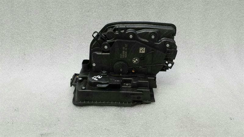BMW X1 F48 front right door lock 7281936 door lock front right