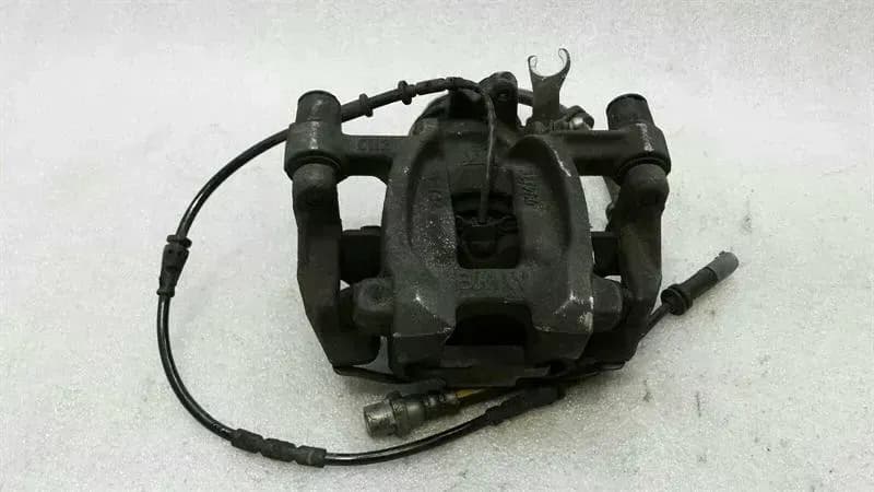 BMW BMW X1 F48 Right Rear Caliper 6883026 Brake Caliper Rear Right