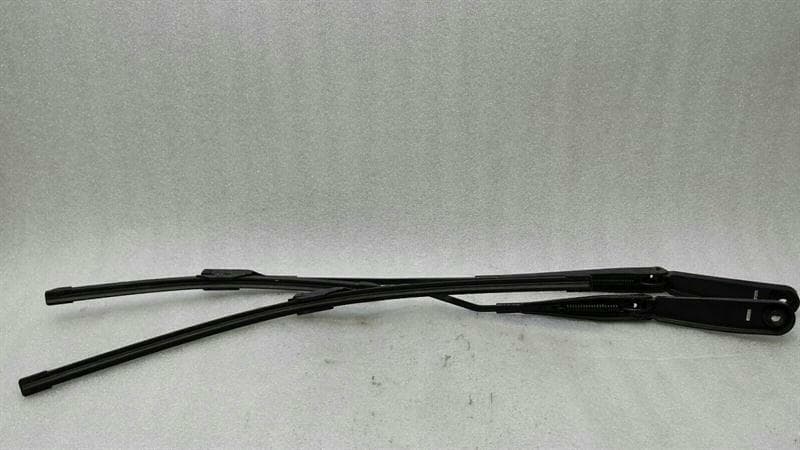 BMW X1 F48 RHD Wiper Arm Set 7360517 Right Hand Drive