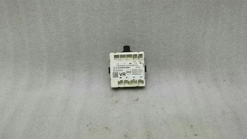 MERCEDES-BENZ Mercedes C Class W205 FRH Door Module A2229001909 Door Control Unit Front Right