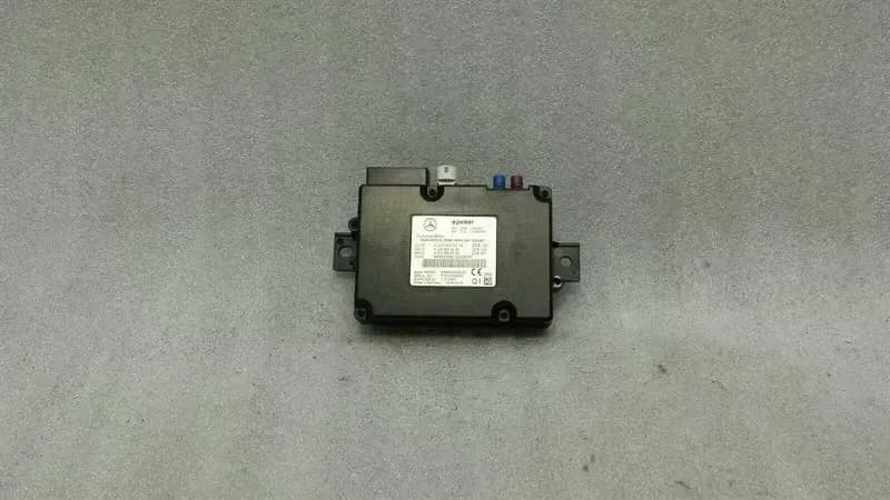 MERCEDES-BENZ Mercedes C Class W205 Multimedia Module A2059008218 Interface Control Unit