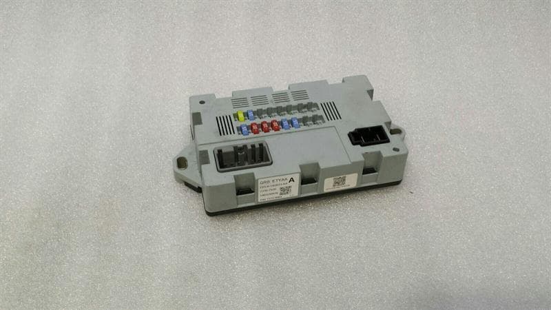 Land Rover Evoque 2.2 TD Fuse Box CPLA-14Q073-AA Fuse Box