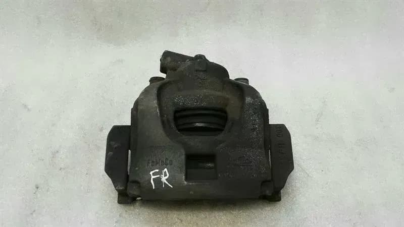 LAND ROVER Land Rover Evoque 2.2 TD Right Front Caliper LR015386 Brake Caliper Front Right