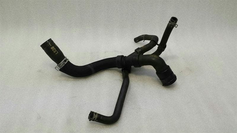 LAND ROVER Land Rover Evoque 2.2 TD Cooling Pipe EJ32-8286-BB Coolant Hose Pipe