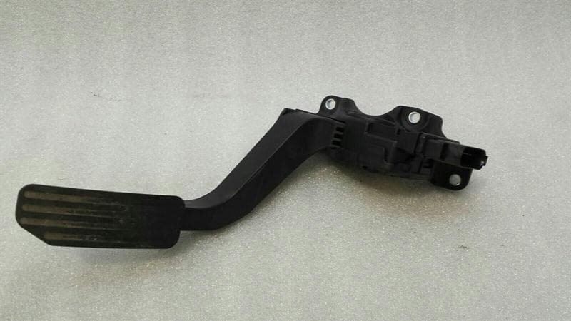 LAND ROVER Land Rover Evoque 2.2 TD RHD Throttle Pedal (Electrical) EJ32-9F836-BA Right Hand Drive